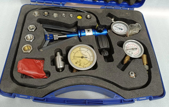 Sika p60 / P60 Pressure Calibrator Hand Pump Range -1 to 60 Bar With Digital Gauge