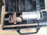 SKF 226400 Oil Injector Kit, 3000 Bar, 43500 PSI , 300 MPA Hand Pump